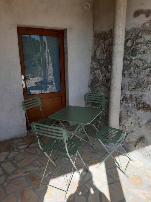 Apartment Au Calme Gilhoc-sur-Ormeze